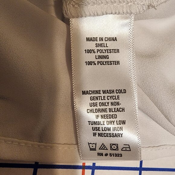 Cece Elbow Sleeve Open Collar Blouse NWT White XXL Faint Discoloration - Picture 11 of 12